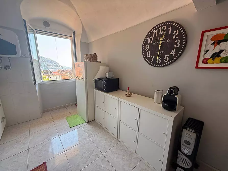 Immagine 9 di Appartamento in vendita  in via Salita alle Mura 20 a Ventimiglia