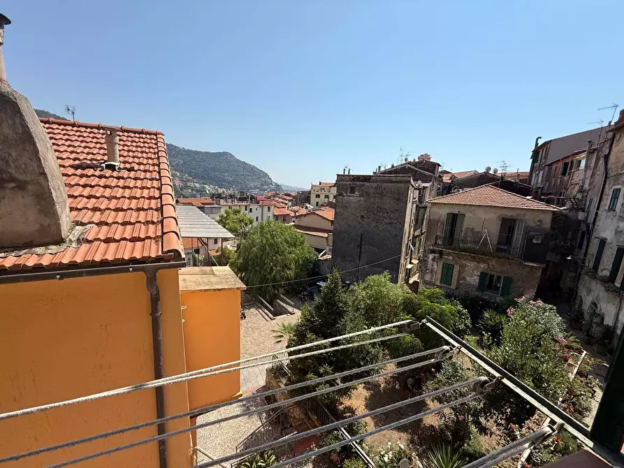 Immagine 12 di Appartamento in vendita  in via Salita alle Mura 20 a Ventimiglia