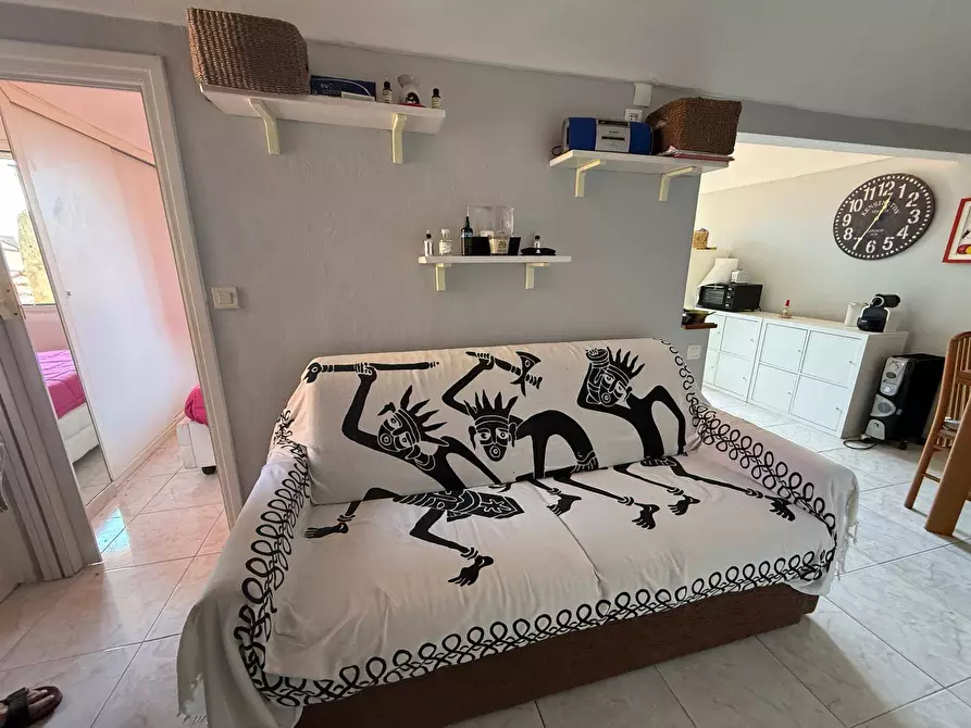 Immagine 5 di Appartamento in vendita  in via Salita alle Mura 20 a Ventimiglia