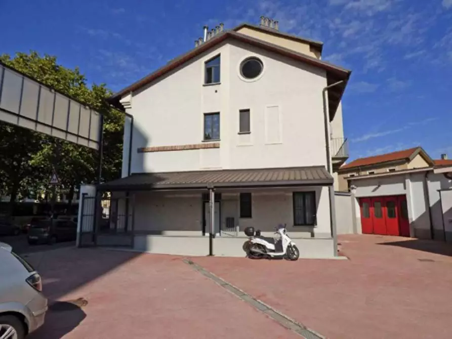 Immagine 4 di Ufficio in affitto  in Corso Novara 77 a Torino
