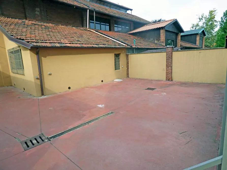 Immagine 3 di Magazzino in affitto  in Via Mottalciata 5 a Torino
