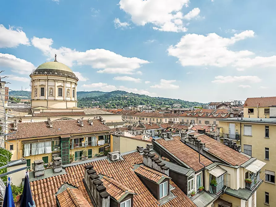 Immagine 35 di Appartamento in affitto  in Via Dei Mille a Torino