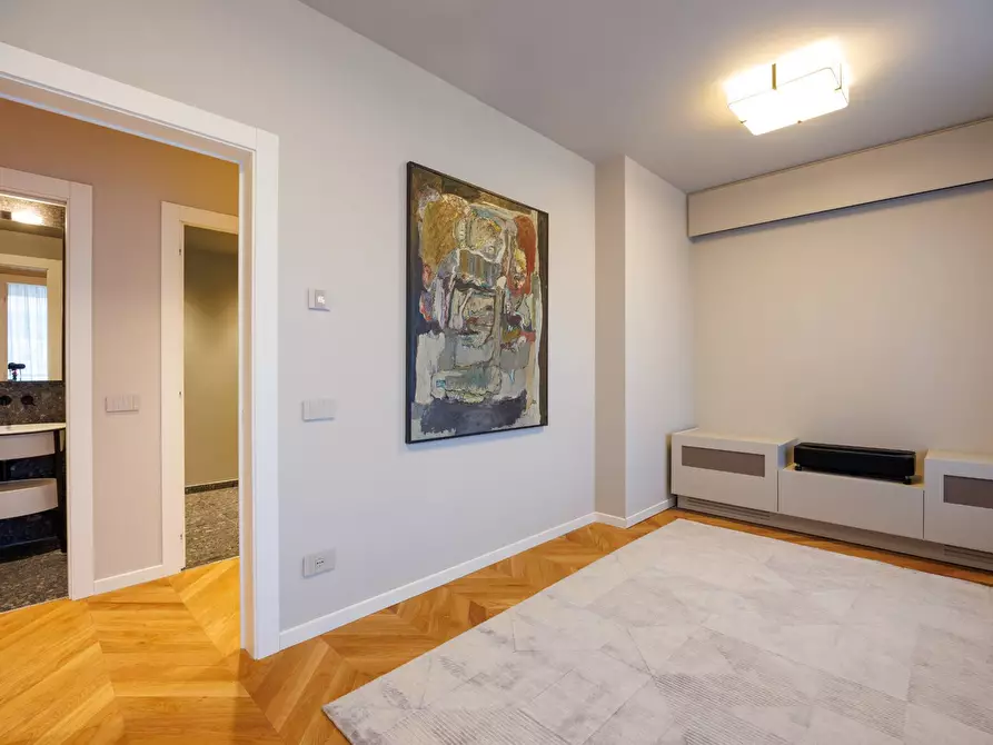 Immagine 17 di Attico in affitto  in Via Buozzi a Torino