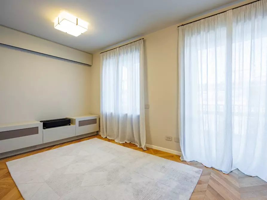 Immagine 18 di Attico in affitto  in Via Buozzi a Torino