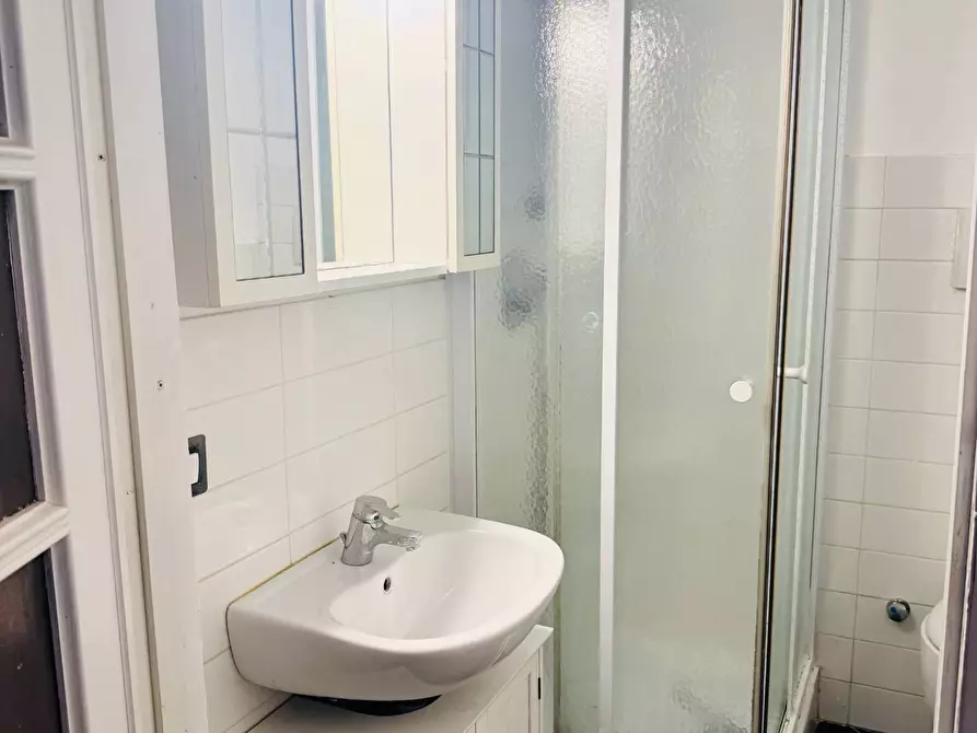 Immagine 15 di Appartamento in vendita  in via Arquata 14 a Torino