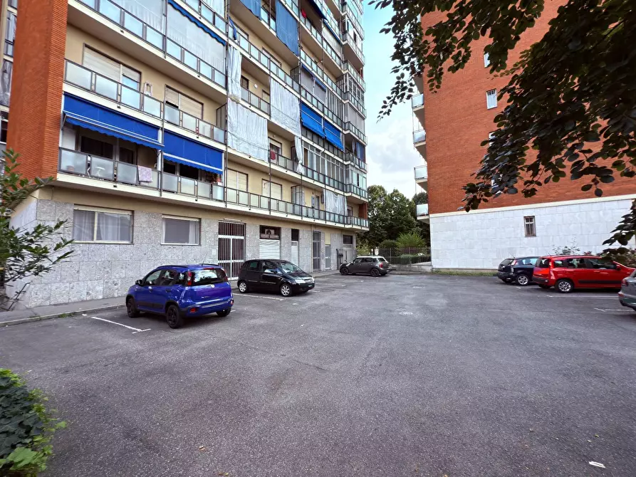 Immagine 36 di Appartamento in vendita  in Largo Toscana 50 a Torino