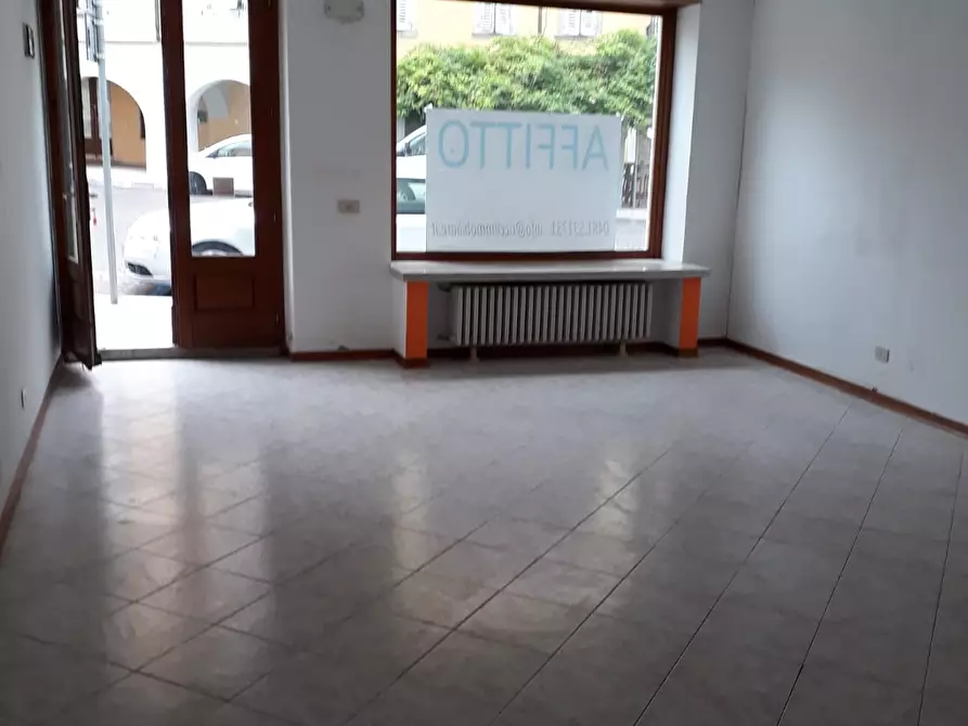 Immagine 7 di Negozio in affitto  in piazza cavour 7 a Gorizia