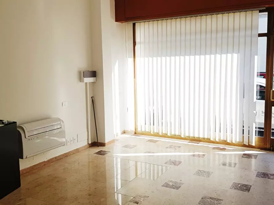 Immagine 2 di Negozio in affitto  in VIA ALFIERI 36 a Gorizia