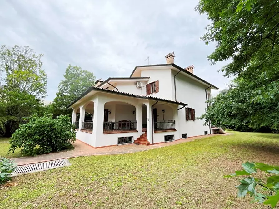 Immagine 1 di Villa in vendita  in STRADA VECCHIA a Gorizia