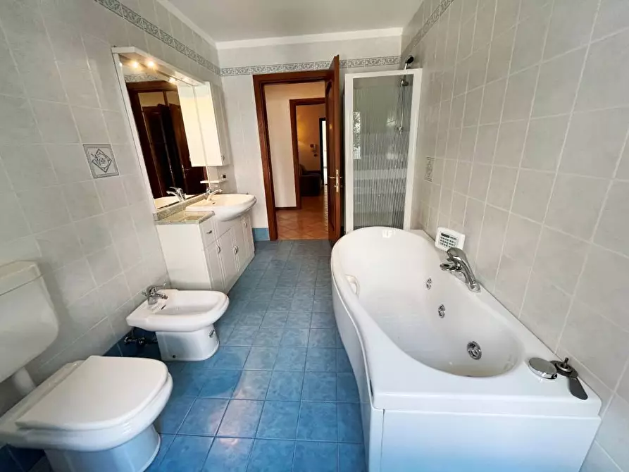 Immagine 13 di Appartamento in vendita  in VIALE 24 MAGGIO 14 a Gorizia