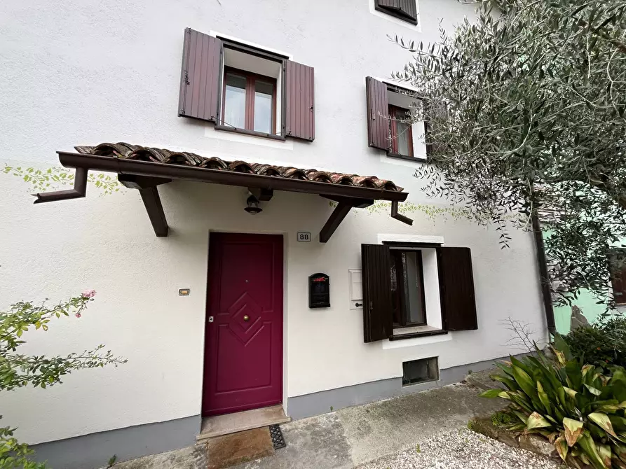 Immagine 2 di Villetta a schiera in vendita  in VIA ALIGHIERI 88 a Farra D'isonzo