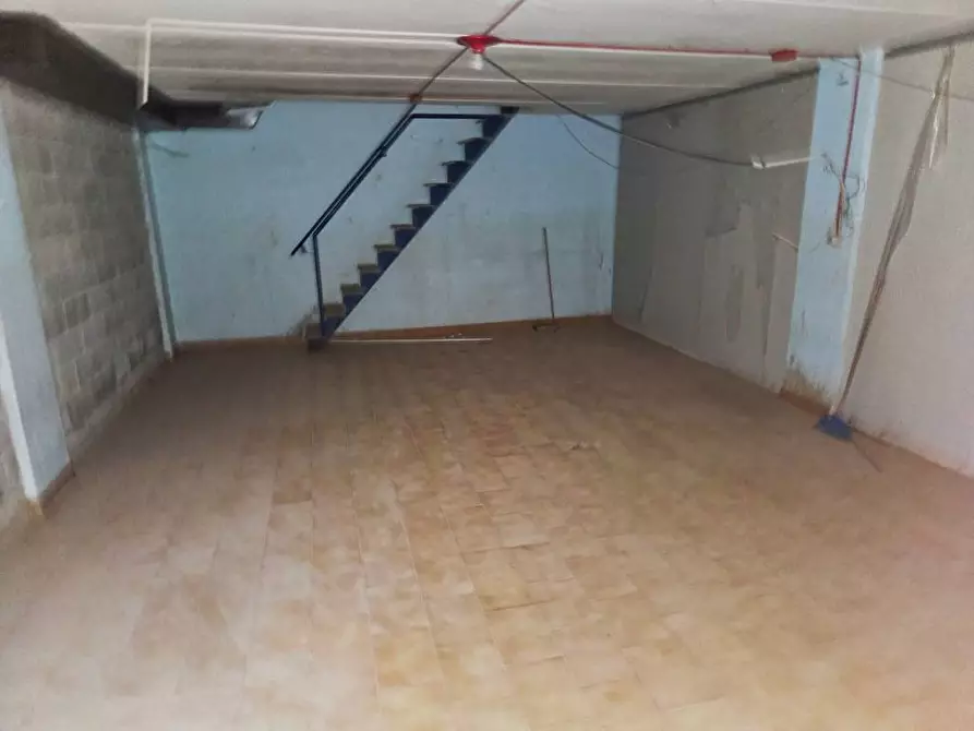 Immagine 15 di Negozio in vendita  in VIA UDINE 70 a Cormons