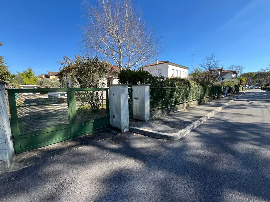 Immagine 2 di Villa in vendita  in VIA BORSI 10 a Gorizia