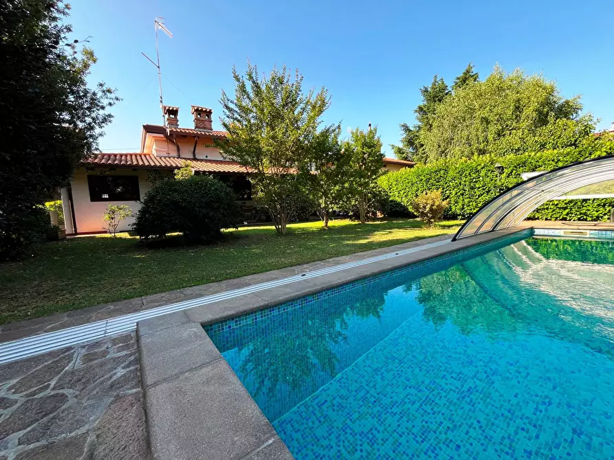 Immagine 1 di Villa in vendita  in VIA ANTONINI 5 a Gorizia