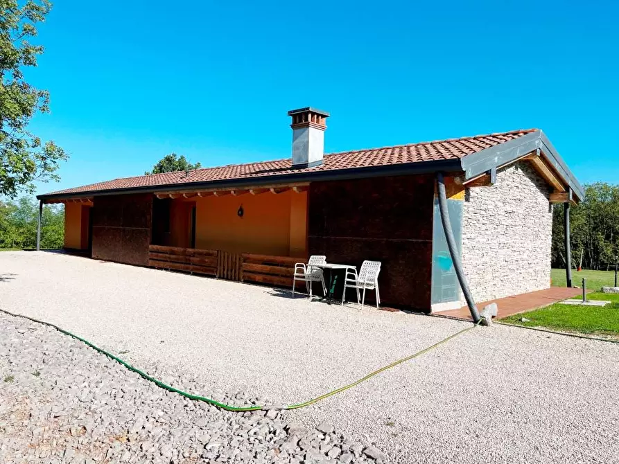 Immagine 10 di Palazzo in vendita  in VIA ZONA SACRA 24 a Sagrado