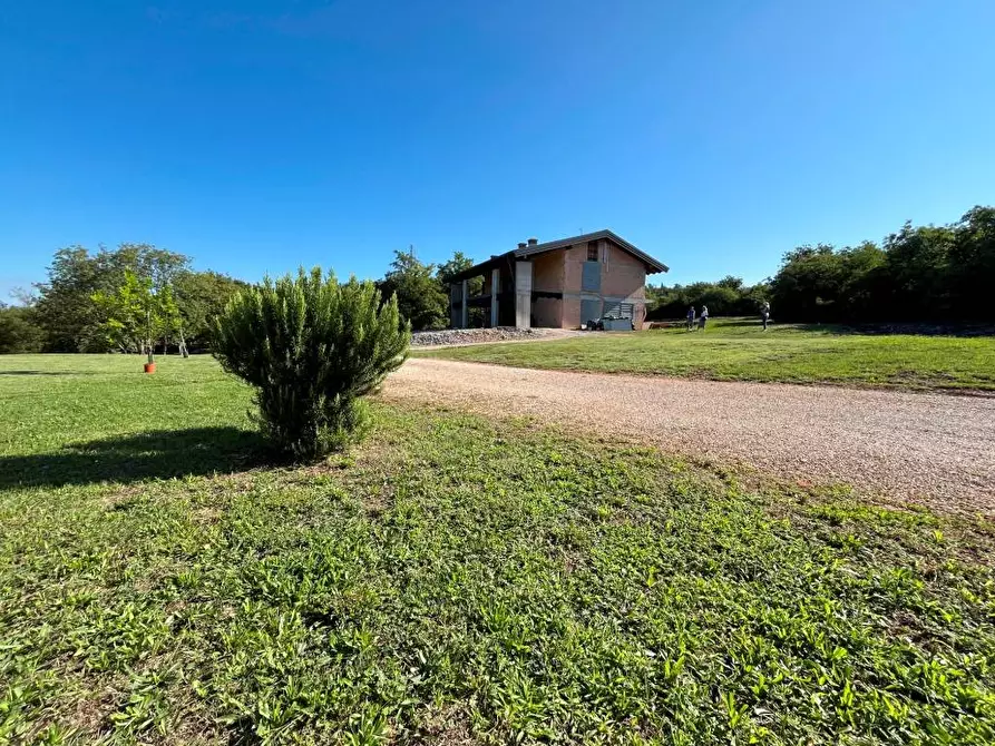 Immagine 21 di Palazzo in vendita  in VIA ZONA SACRA 24 a Sagrado