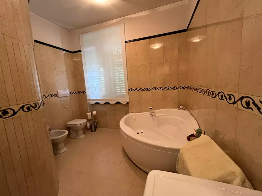 Immagine 21 di Casa indipendente in vendita  in via PITTERI 17 a Gorizia