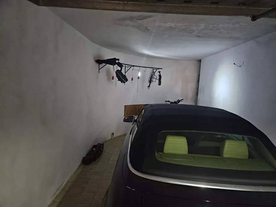Immagine 6 di Box auto in vendita  a Gorizia