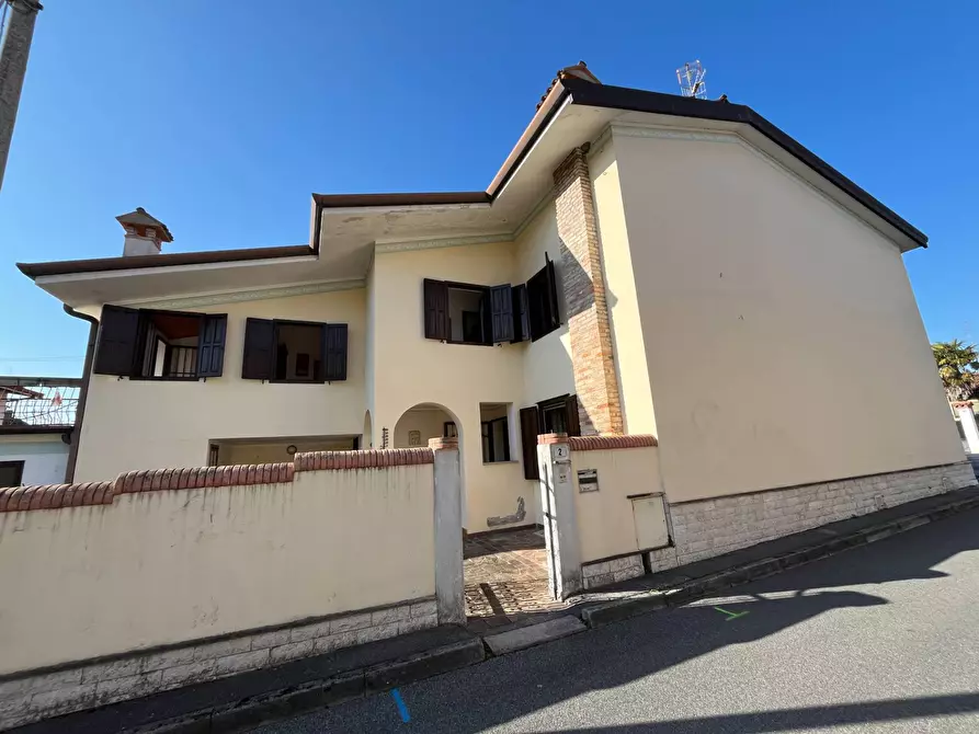 Immagine 2 di Casa indipendente in vendita  in VIALE TRIESTE 53 a Gradisca D'isonzo