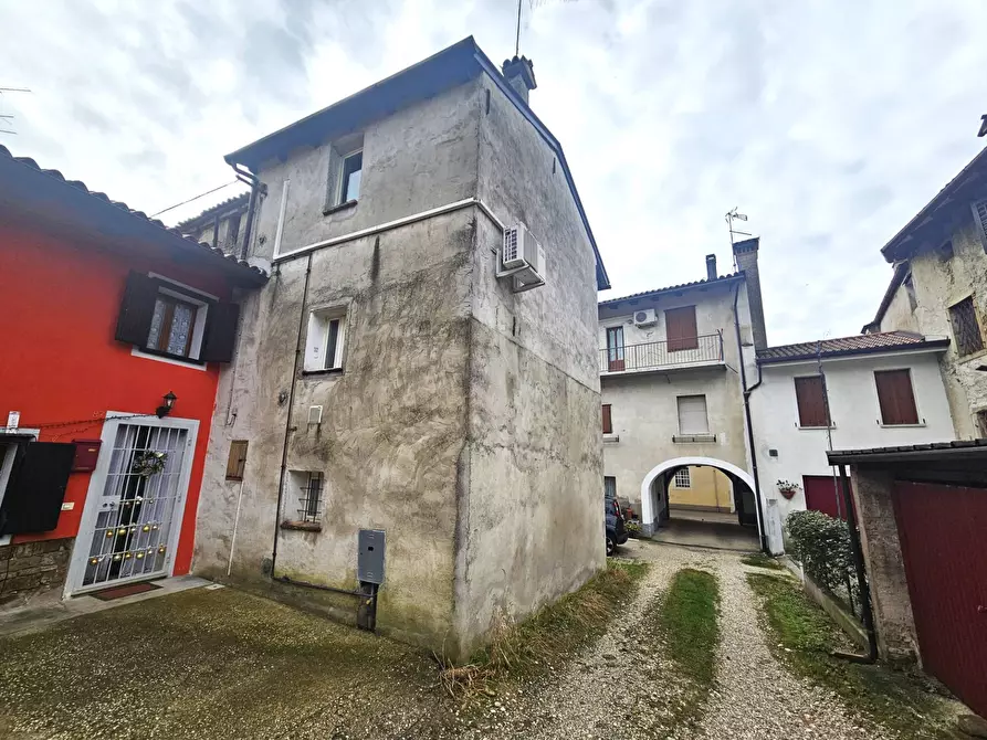 Immagine 6 di Villetta a schiera in vendita  in VIA UDINE 85 a Cormons