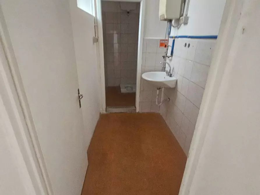 Immagine 10 di Negozio in affitto  in CORSO VERDI 37 a Gorizia