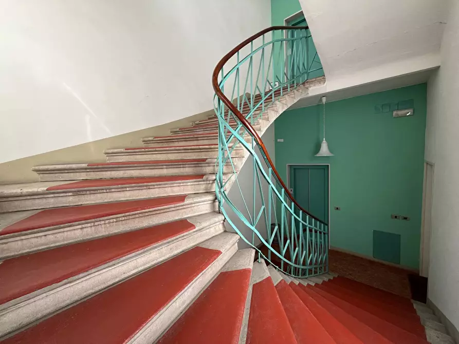 Immagine 8 di Palazzo in vendita  a Gorizia