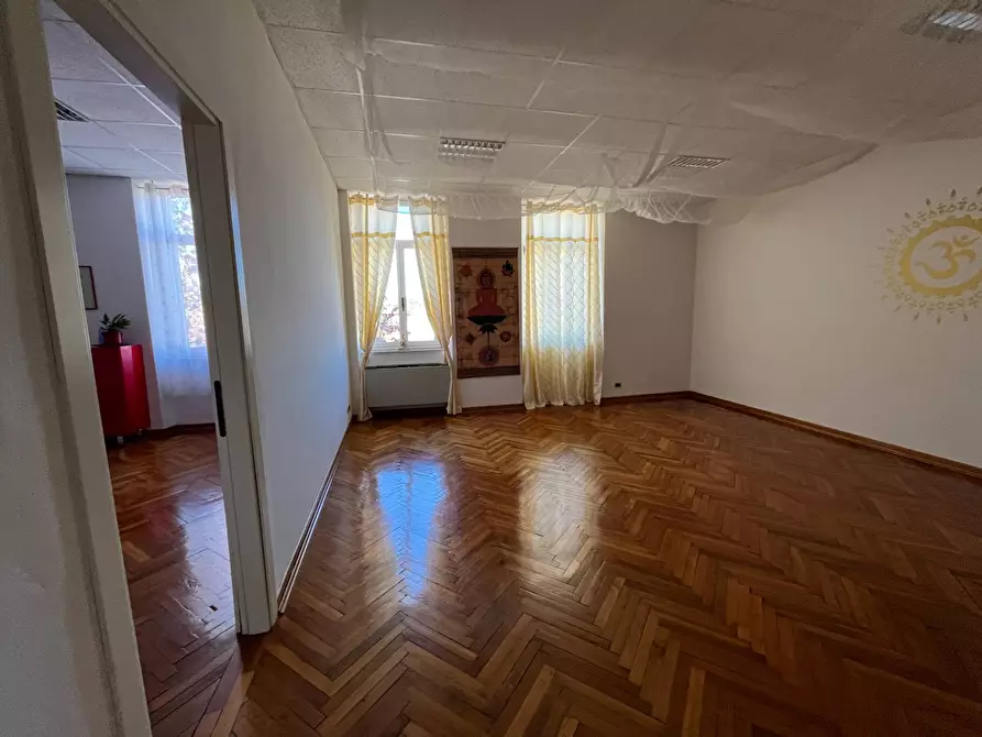 Immagine 10 di Palazzo in vendita  a Gorizia