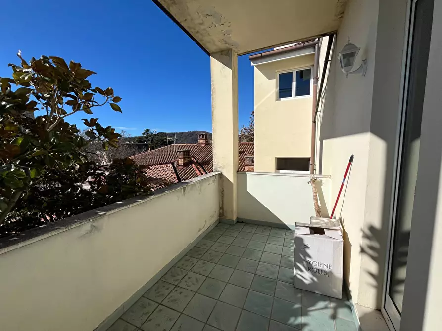 Immagine 13 di Palazzo in vendita  a Gorizia