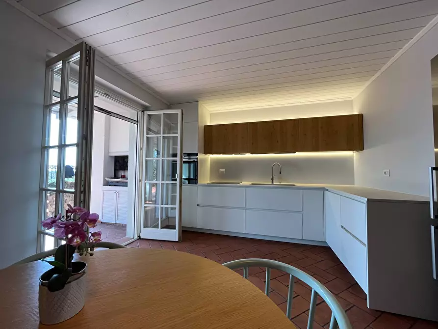 Immagine 19 di Villa in vendita  in VIA DELL'OSSERVATORIO 39 a Medea