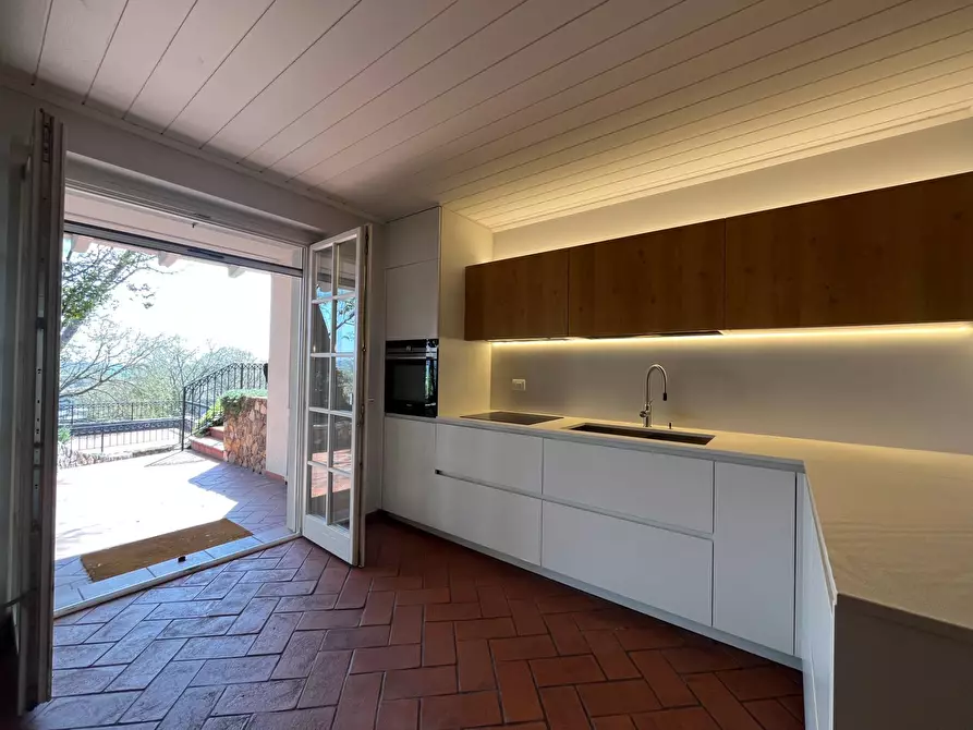 Immagine 20 di Villa in vendita  in VIA DELL'OSSERVATORIO 39 a Medea