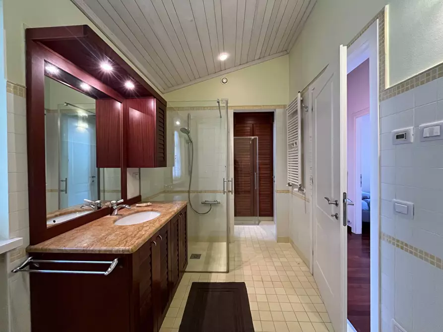 Immagine 33 di Villa in vendita  in VIA DELL'OSSERVATORIO 39 a Medea