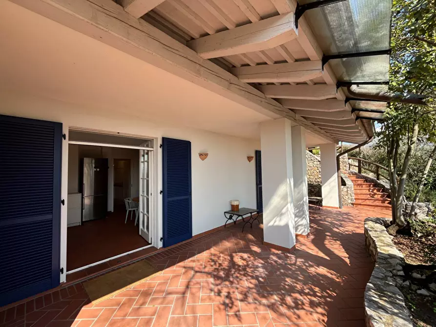 Immagine 8 di Villa in vendita  in VIA DELL'OSSERVATORIO 39 a Medea