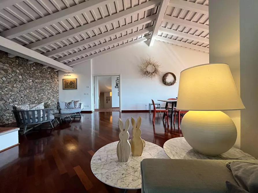 Immagine 17 di Villa in vendita  in VIA DELL'OSSERVATORIO 39 a Medea