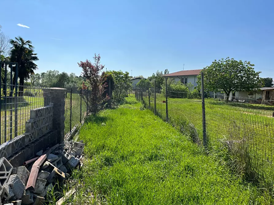 Immagine 6 di Terreno residenziale in vendita  in VIA SOTTOMONTE 157 a Manzano