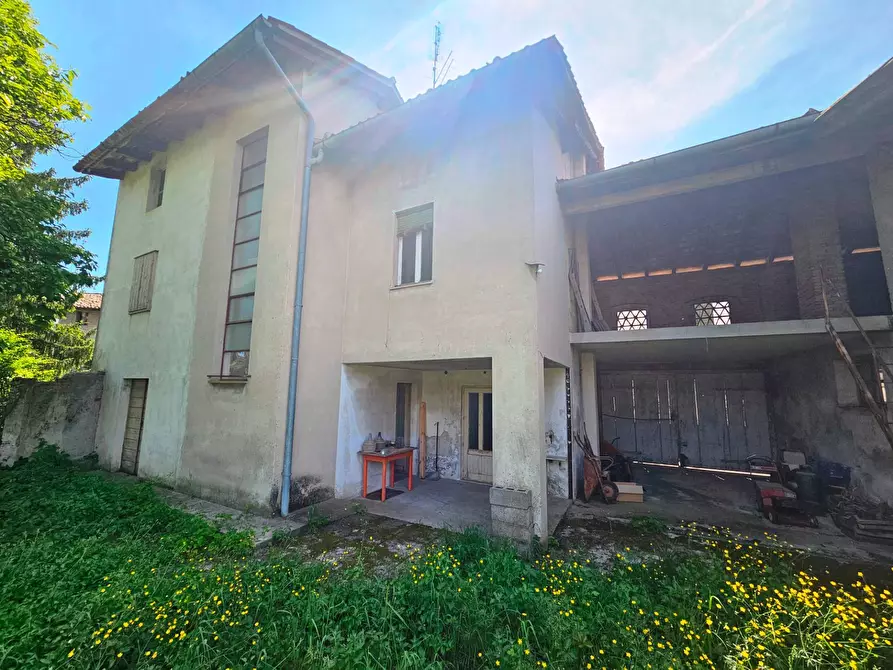 Immagine 3 di Villetta a schiera in vendita  in via Mazzini 11 a Capriva Del Friuli
