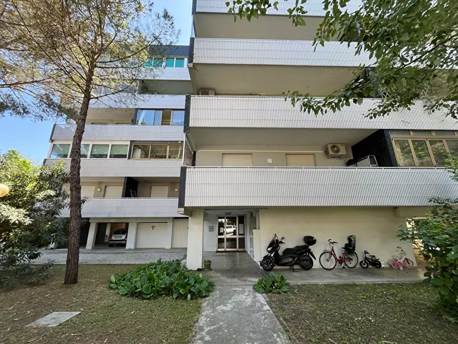 Immagine 1 di Appartamento in vendita  in VIALE DELL'ORIONE 30 a Grado