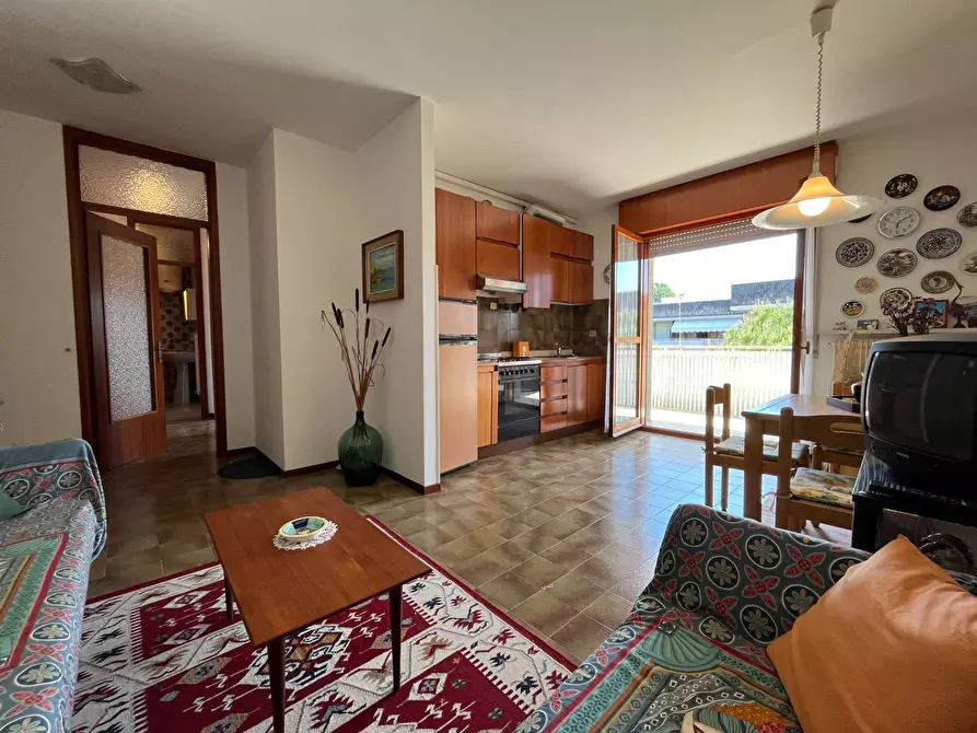 Immagine 2 di Appartamento in vendita  in VIALE DELL'ORIONE 30 a Grado