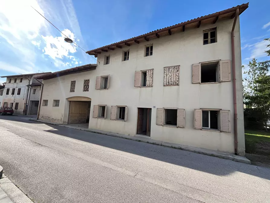Immagine 2 di Villetta a schiera in vendita  in via Mazzini 11 a Capriva Del Friuli
