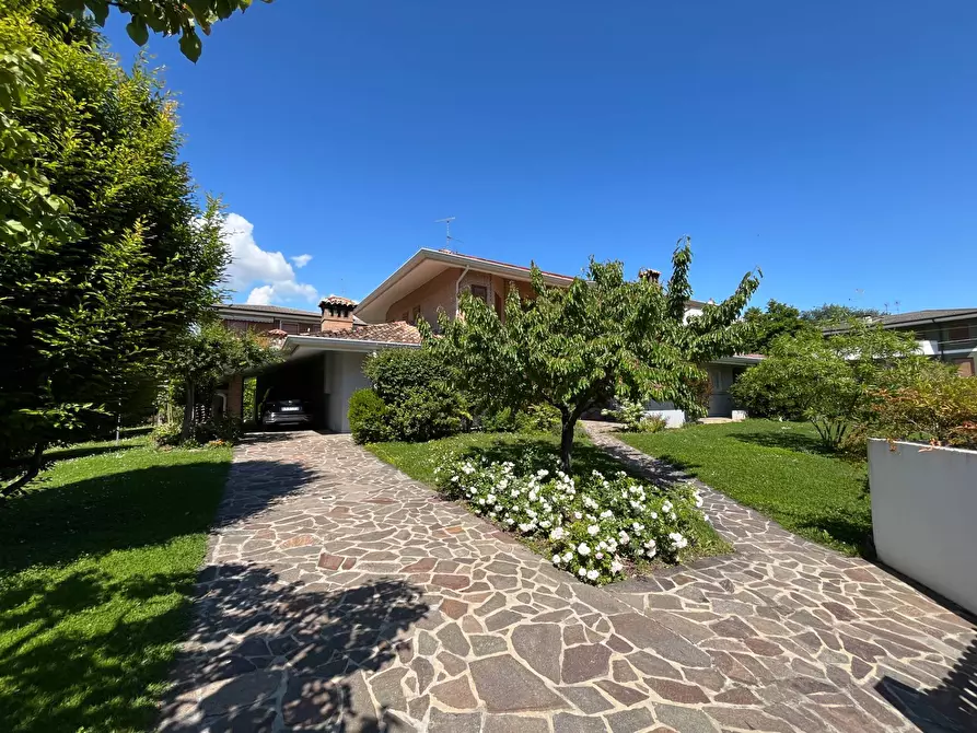 Immagine 2 di Villa in vendita  in VIA FAIDUTTI 14 a Cervignano Del Friuli