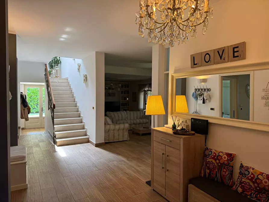 Immagine 10 di Villa in vendita  a Farra D'isonzo