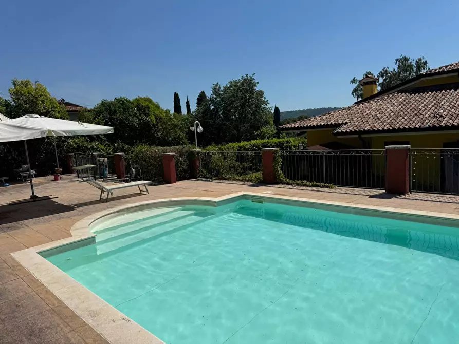 Immagine 2 di Villa in vendita  a Farra D'isonzo