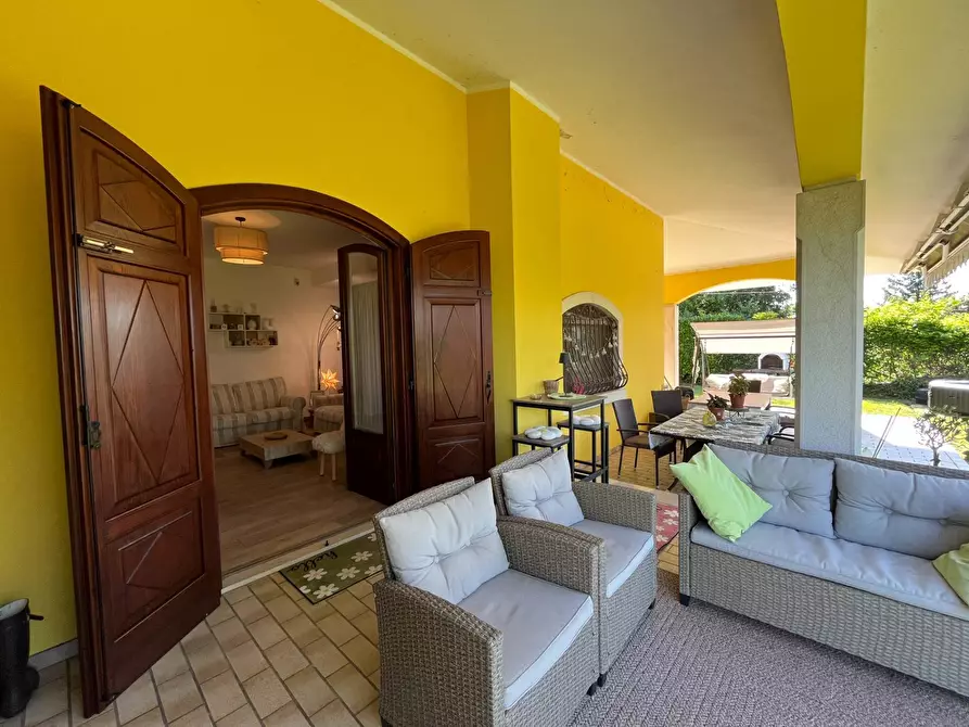Immagine 6 di Villa in vendita  a Farra D'isonzo