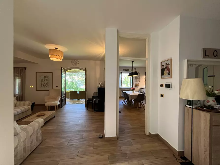 Immagine 9 di Villa in vendita  a Farra D'isonzo