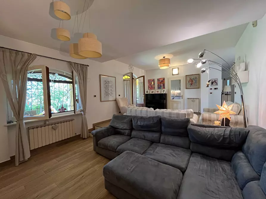 Immagine 17 di Villa in vendita  a Farra D'isonzo