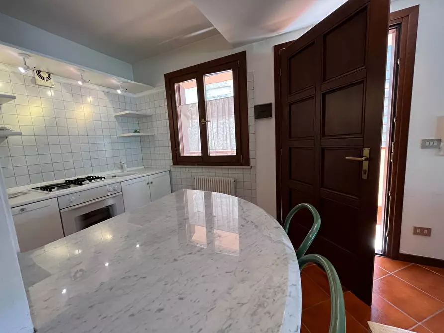 Immagine 8 di Appartamento in vendita  in VIA ROMA 16 a Grado