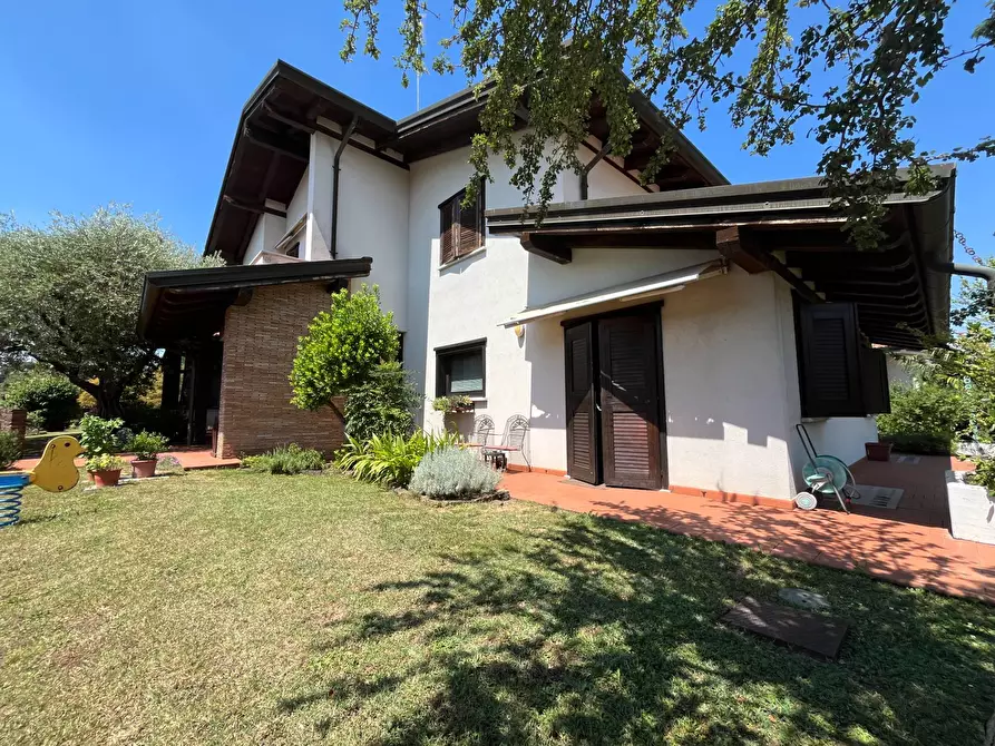 Immagine 7 di Villa in vendita  a Gradisca D'isonzo