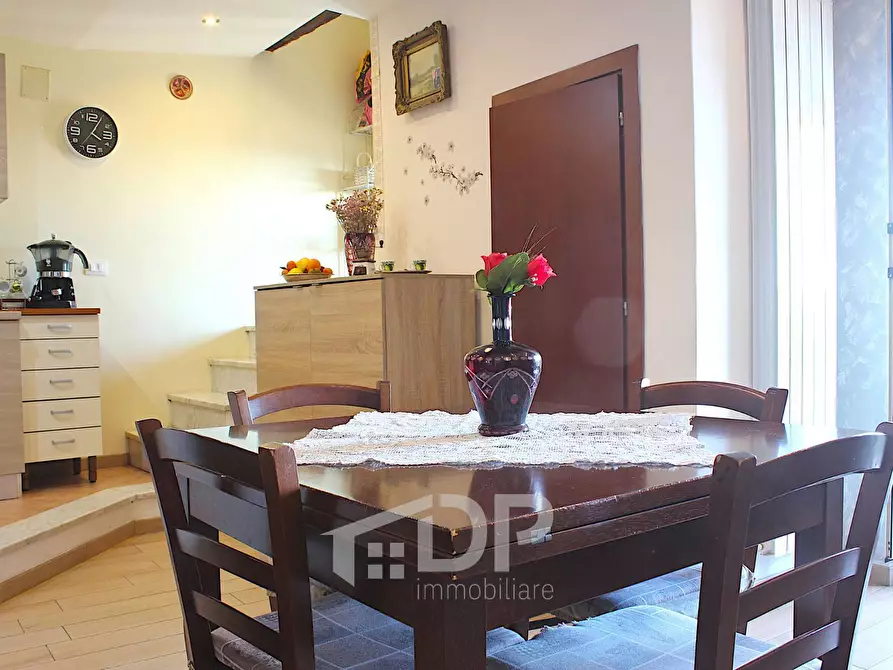 Immagine 8 di Appartamento in vendita  in Vicolo Savelli 45 a Palombara Sabina