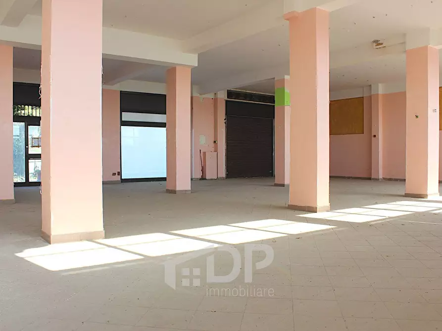 Immagine 22 di Locale commerciale in vendita  in Via Giovanni XXIII a Palombara Sabina