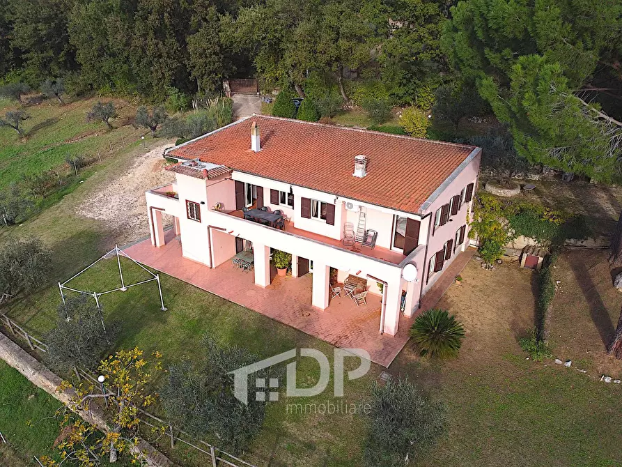 Immagine 1 di Villa in vendita  in Strada dei Martini 16 a Palombara Sabina