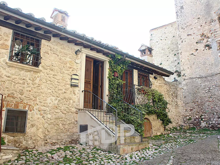 Immagine 40 di Appartamento in vendita  in Via del Plebiscito 47 a Palombara Sabina